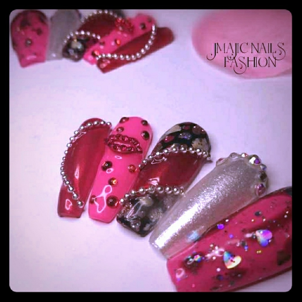 Valentine's Nails Reusable Press on Nails